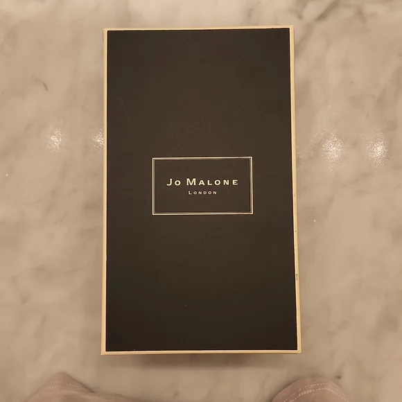Jo Malone box - Picture 2 of 3